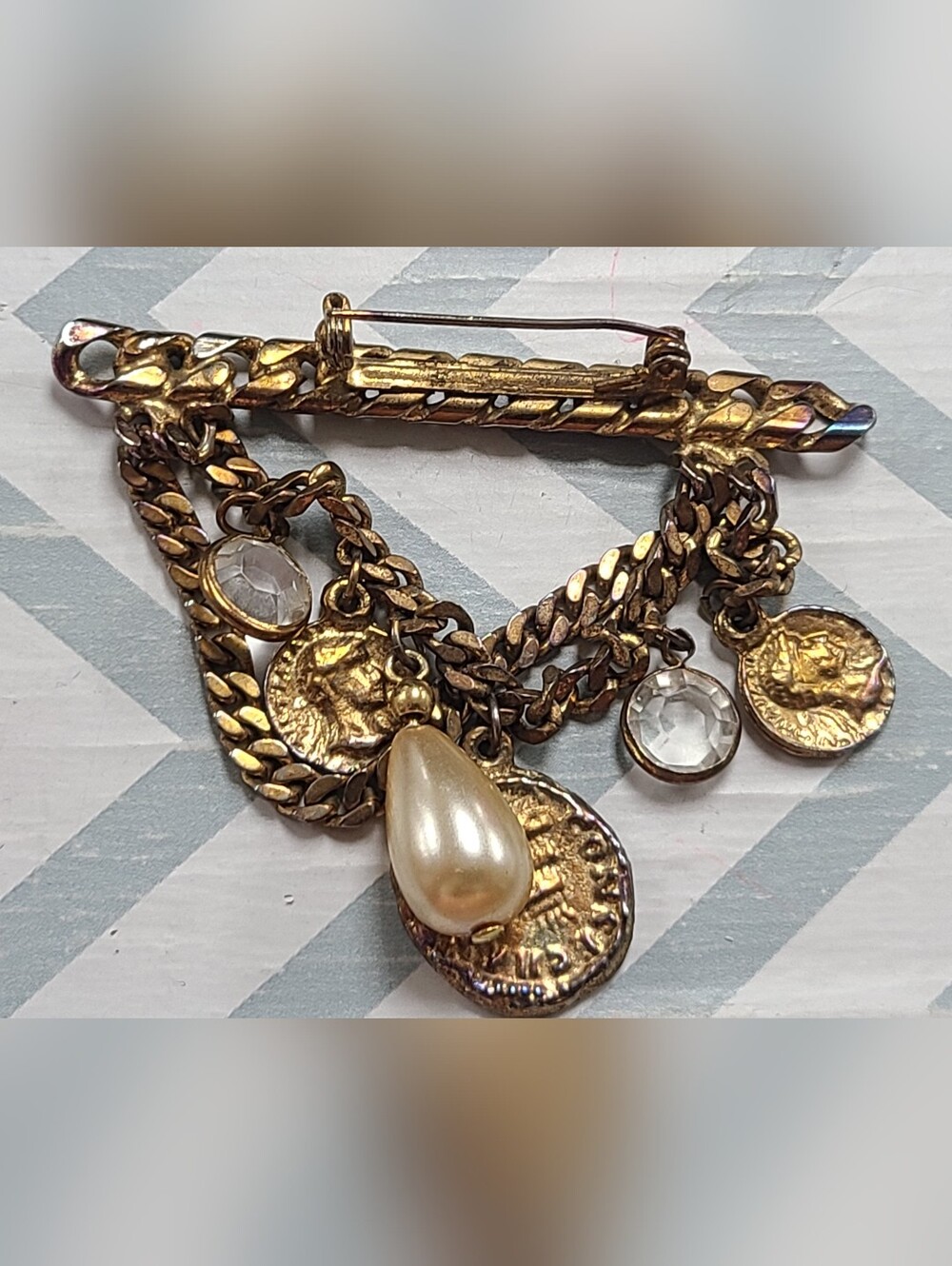 Vintage Roman Coin Charm Brooch – Victorian Revival Gold Tone Pin with Faux... - Picture 7 of 7